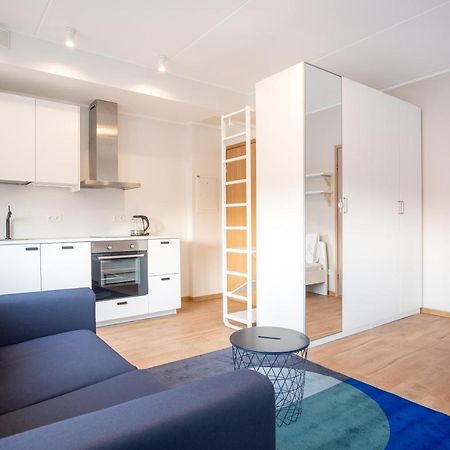 Spacious Mustamaee Apartments - Free Parking Tallinn Exterior photo