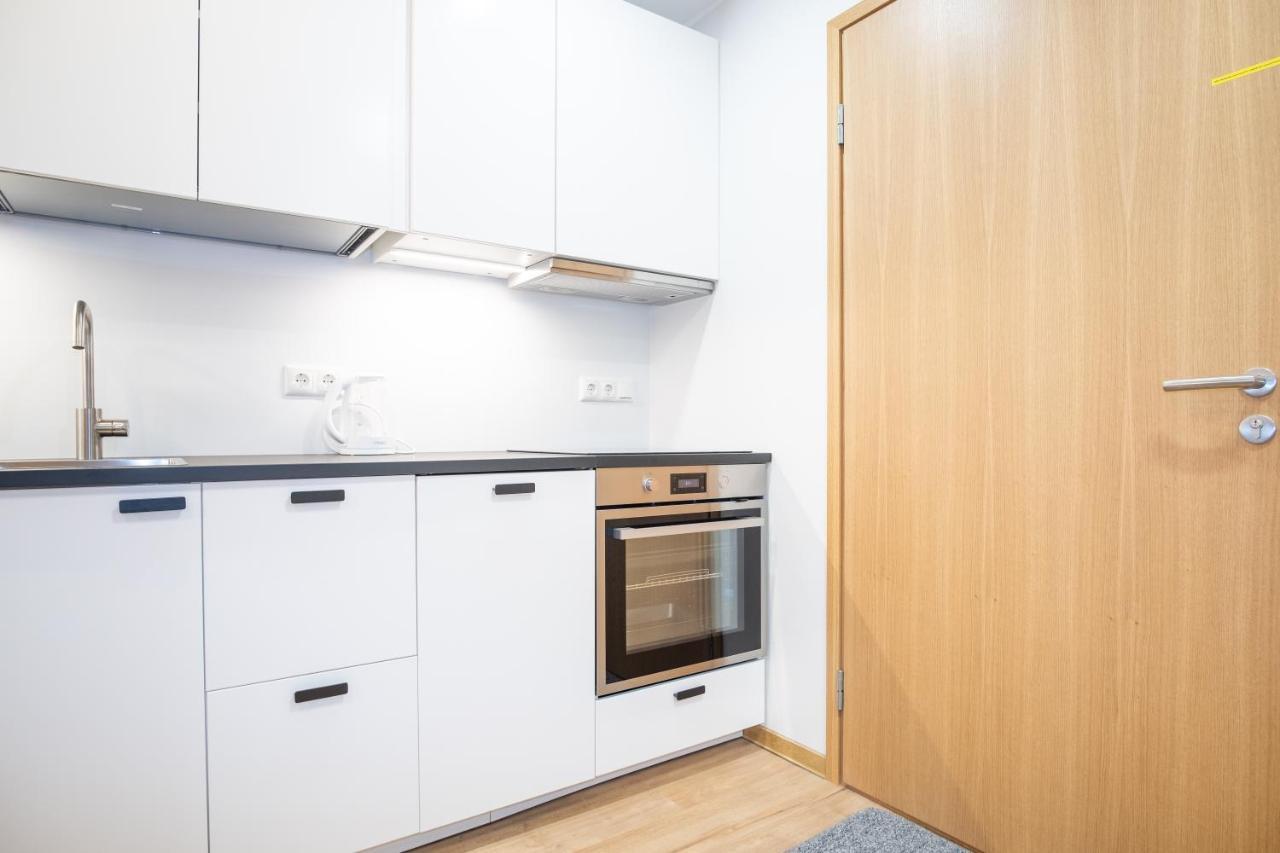 Spacious Mustamaee Apartments - Free Parking Tallinn Exterior photo