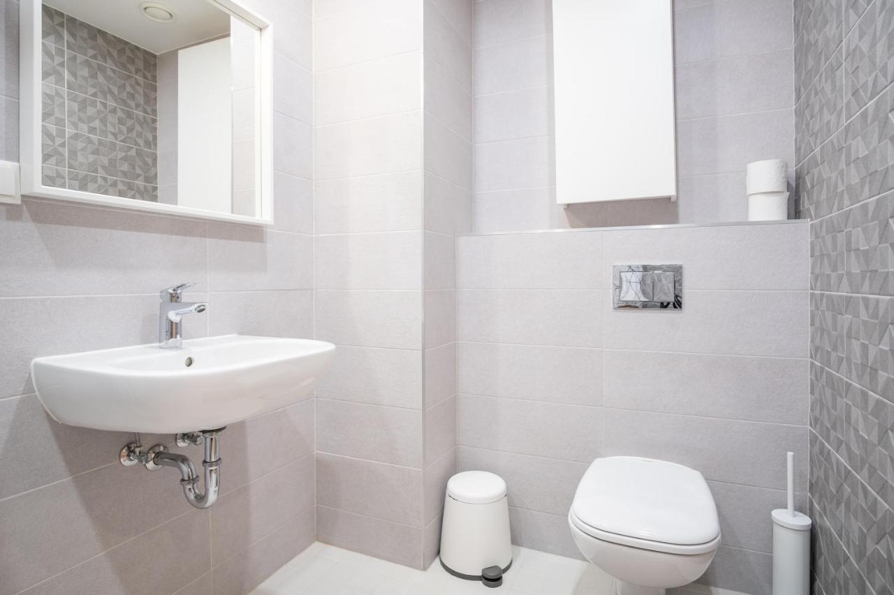 Spacious Mustamaee Apartments - Free Parking Tallinn Exterior photo