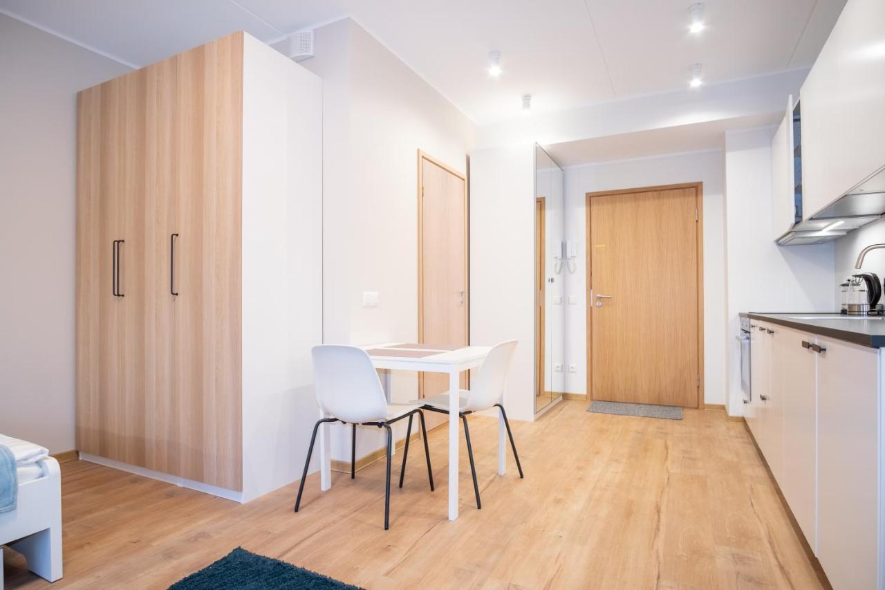 Spacious Mustamaee Apartments - Free Parking Tallinn Exterior photo