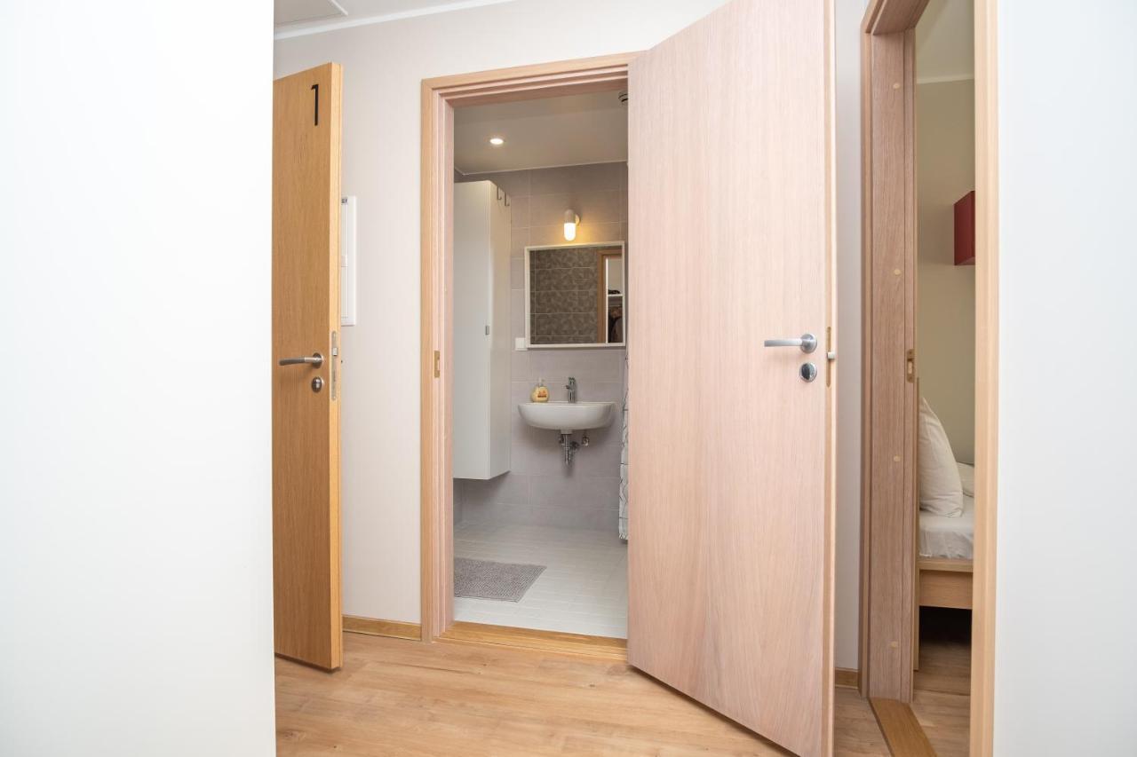 Spacious Mustamaee Apartments - Free Parking Tallinn Exterior photo