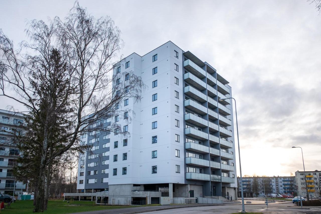 Spacious Mustamaee Apartments - Free Parking Tallinn Exterior photo