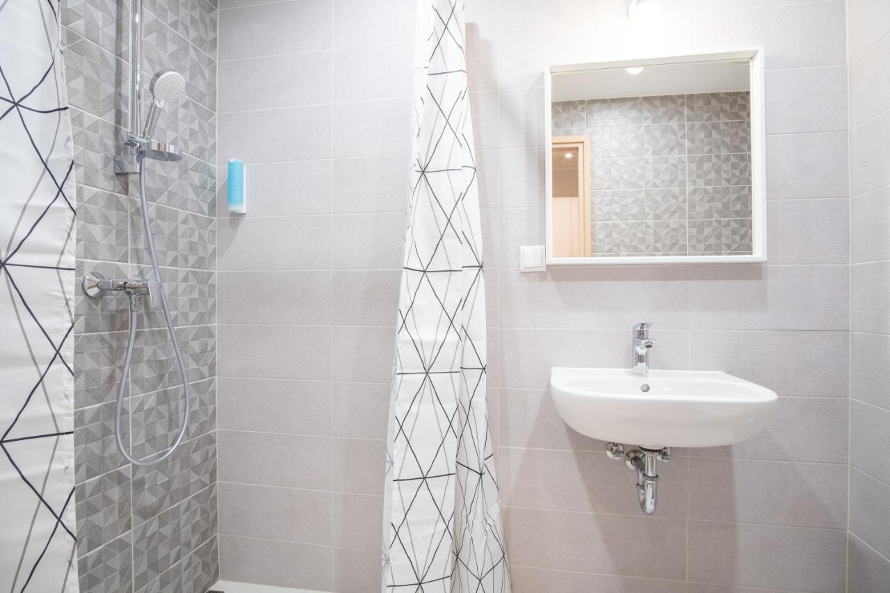 Spacious Mustamaee Apartments - Free Parking Tallinn Exterior photo